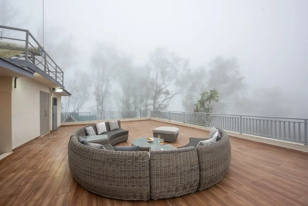 THE SHOWSTOPPER TERRACE